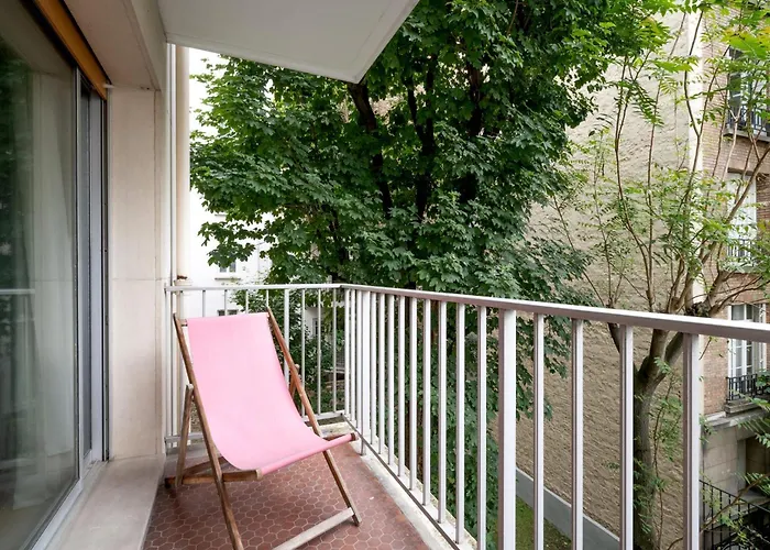 De La Tour - Welkeys Paris